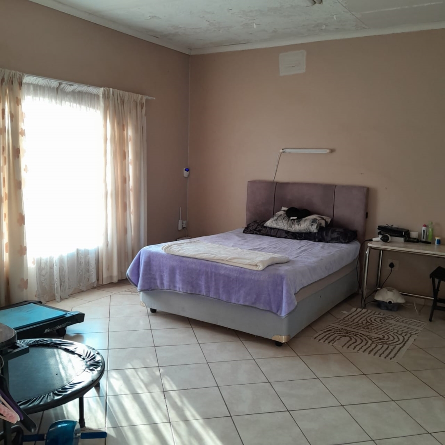 4 Bedroom Property for Sale in Schietfontein North West